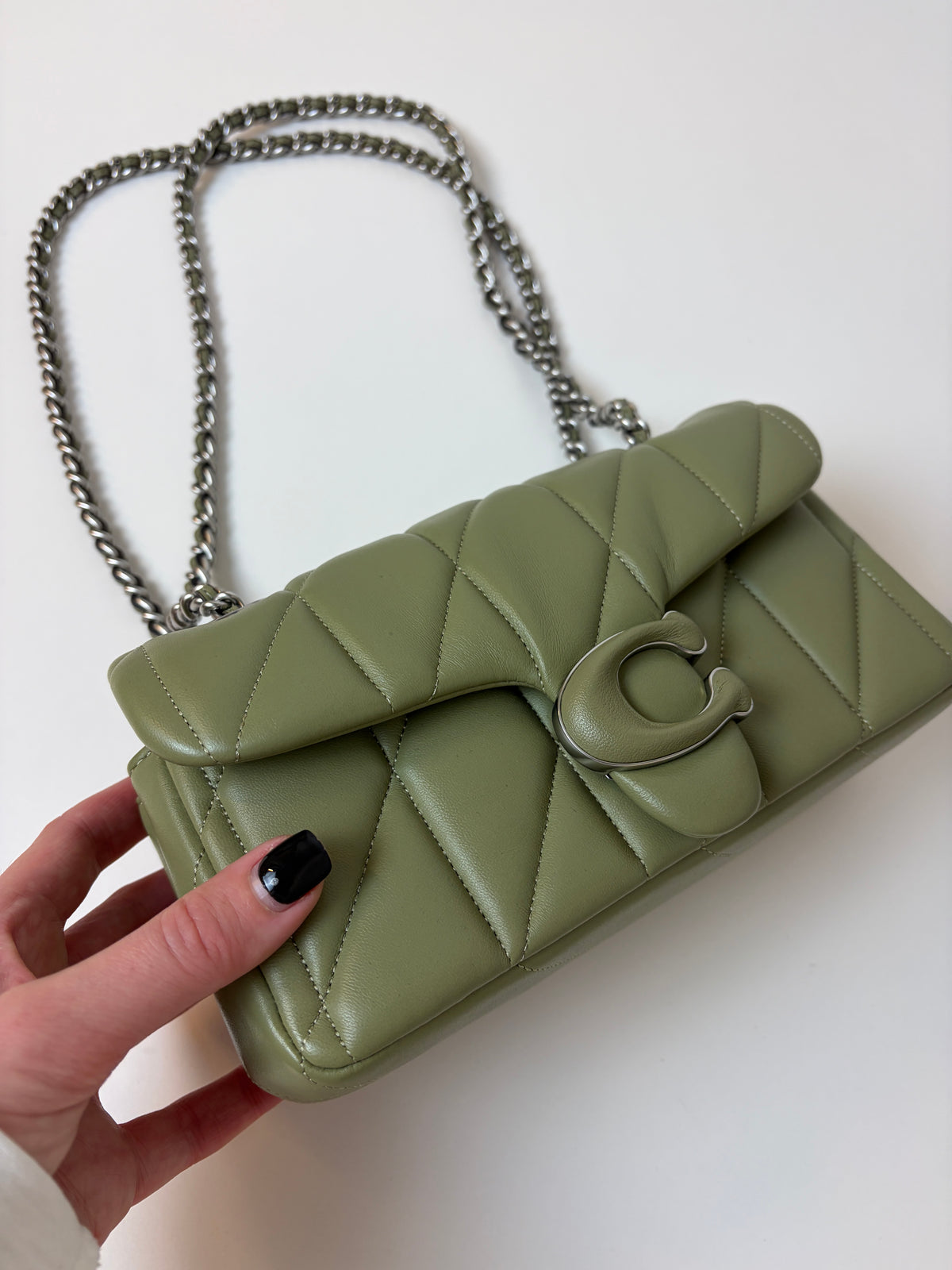 Coach Quilted Tabby 20 Shoulder Bag Olive Green (2024)